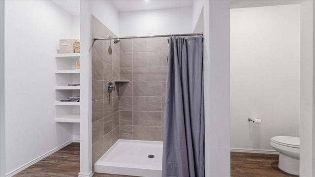 12818 Sunny Pass, Willis, TX 77318