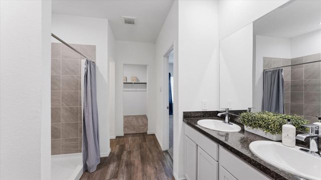 12818 Sunny Pass, Willis, TX 77318