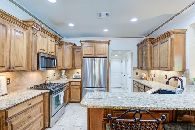 9982 Loveland Court, Shreveport, LA 71106