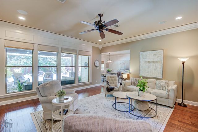 9982 Loveland Court, Shreveport, LA 71106