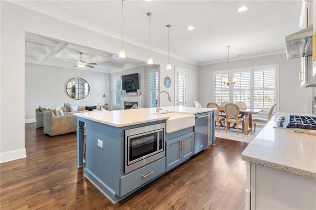 1381 Kings Park Drive, Kennesaw, GA 30152