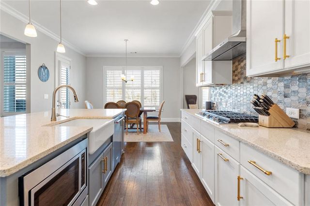 1381 Kings Park Drive, Kennesaw, GA 30152