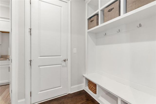 1381 Kings Park Drive, Kennesaw, GA 30152