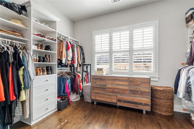 1381 Kings Park Drive, Kennesaw, GA 30152