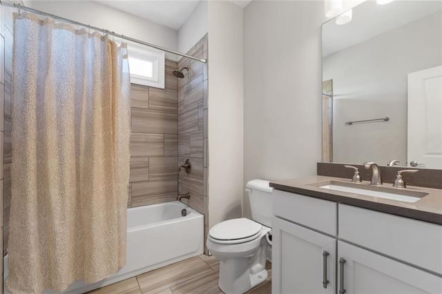 1381 Kings Park Drive, Kennesaw, GA 30152