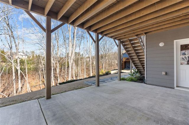 1381 Kings Park Drive, Kennesaw, GA 30152