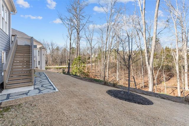 1381 Kings Park Drive, Kennesaw, GA 30152