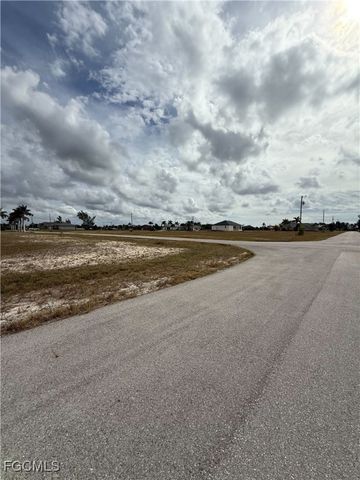 2801 NW 45th PL, Cape Coral, FL 33993