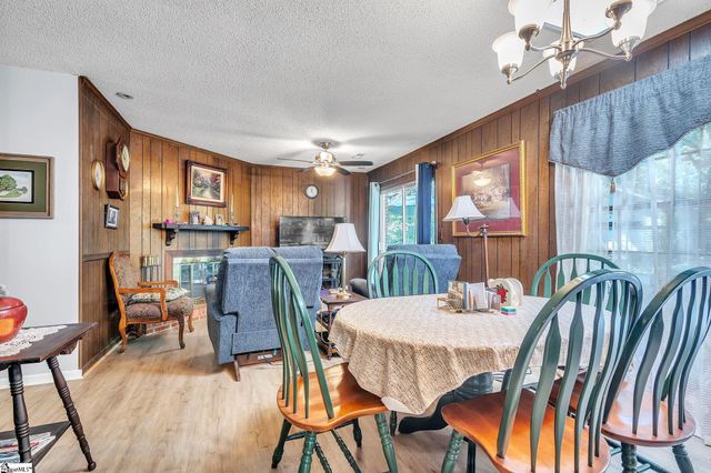 4 Merry Dale Lane, Greenville, SC 29617