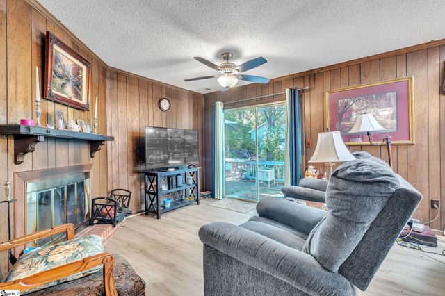 4 Merry Dale Lane, Greenville, SC 29617