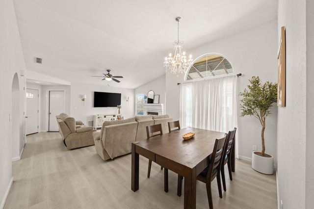 9123 Colonsay Way, Sacramento, CA 95829