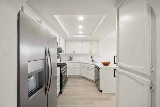9123 Colonsay Way, Sacramento, CA 95829