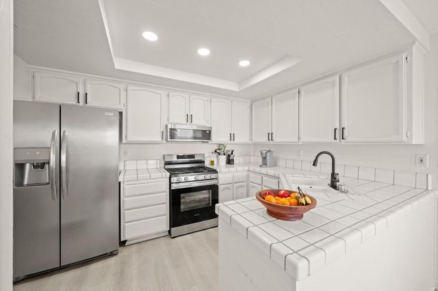 9123 Colonsay Way, Sacramento, CA 95829