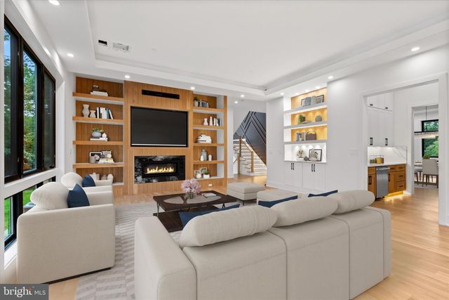 4609 WILLOW RUN DR, Annandale, VA 22003