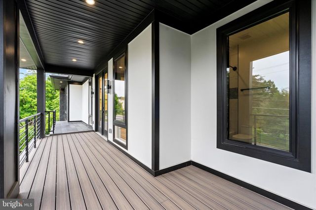 4609 WILLOW RUN DR, Annandale, VA 22003