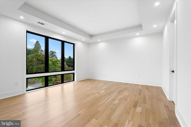 4609 WILLOW RUN DR, Annandale, VA 22003