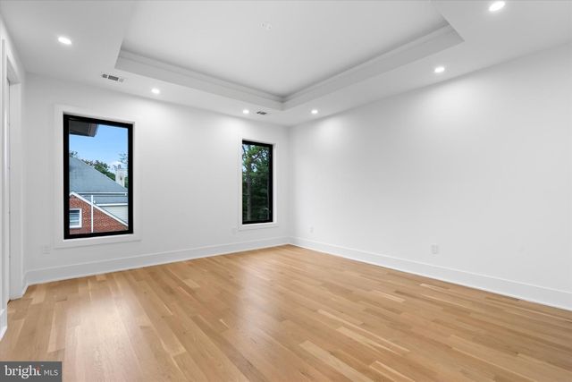 4609 WILLOW RUN DR, Annandale, VA 22003