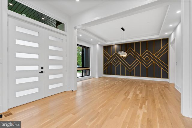 4609 WILLOW RUN DR, Annandale, VA 22003