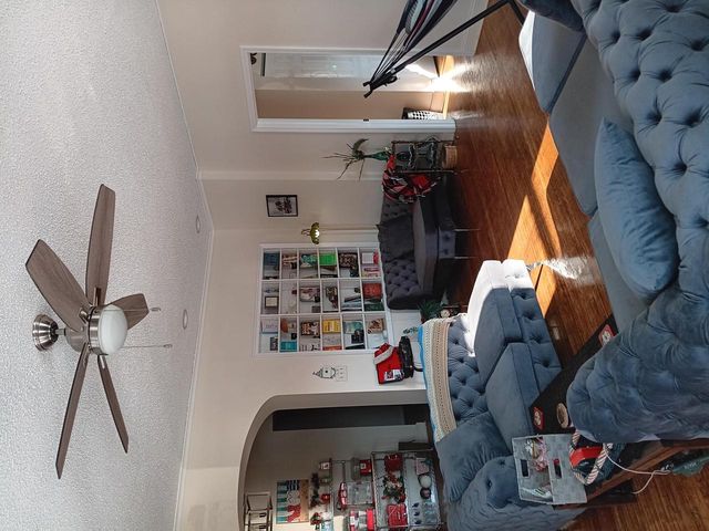 939 College AVENUE, Racine, WI 53403