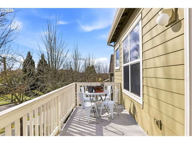 2808 Nw KENNEDY Ct, Portland, OR 97229