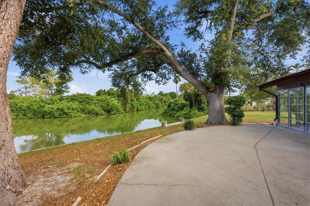 425 DRIFTWOOD ROAD, Venice, FL 34293
