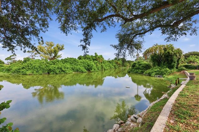 425 DRIFTWOOD ROAD, Venice, FL 34293