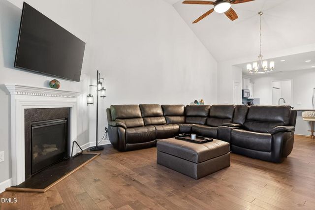 112 Radcliffe Court, Clayton, NC 27527