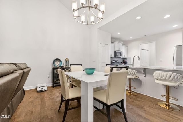 112 Radcliffe Court, Clayton, NC 27527