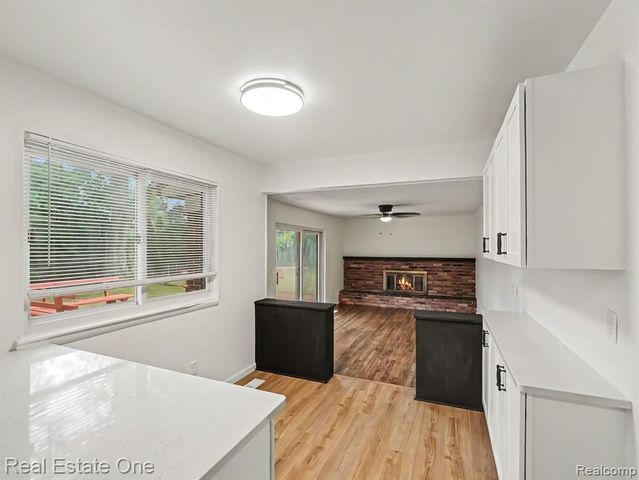 15562 Levan Road, Livonia, MI 48154