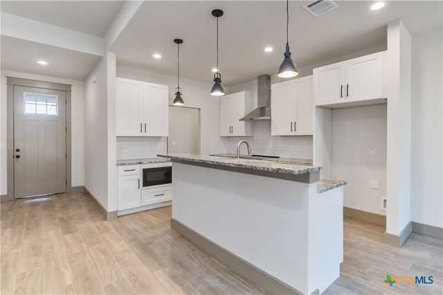 19 Summertime Circle, Wimberley, TX 78676