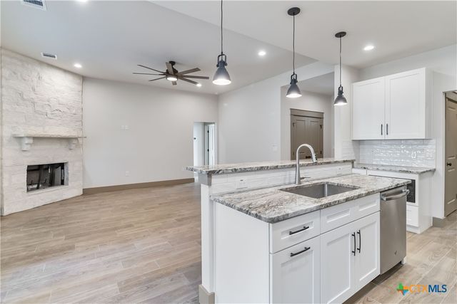 19 Summertime Circle, Wimberley, TX 78676