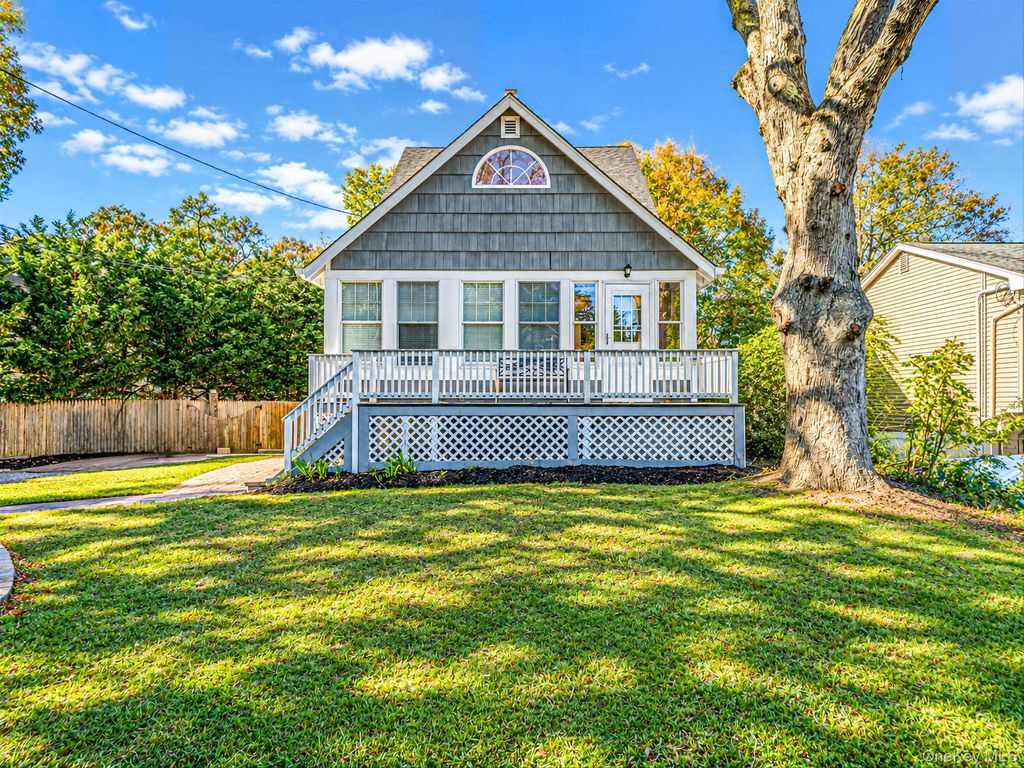 318 Sound Beach Boulevard, Sound Beach, NY 11789 — photo 4