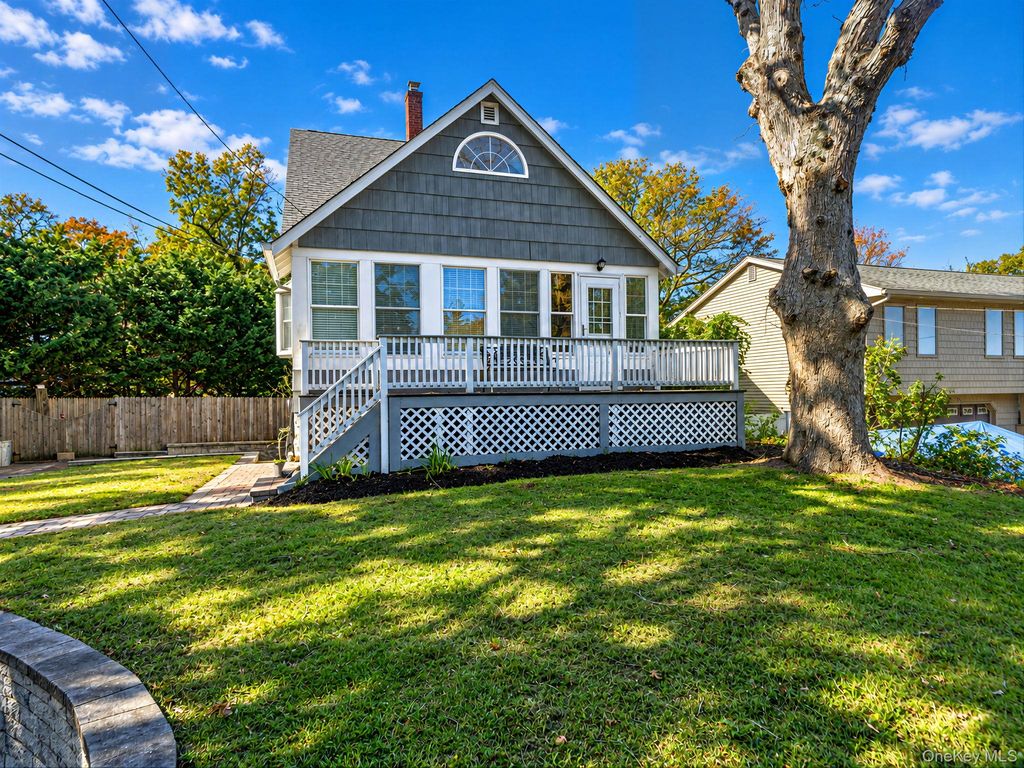 318 Sound Beach Boulevard, Sound Beach, NY 11789 — photo 5