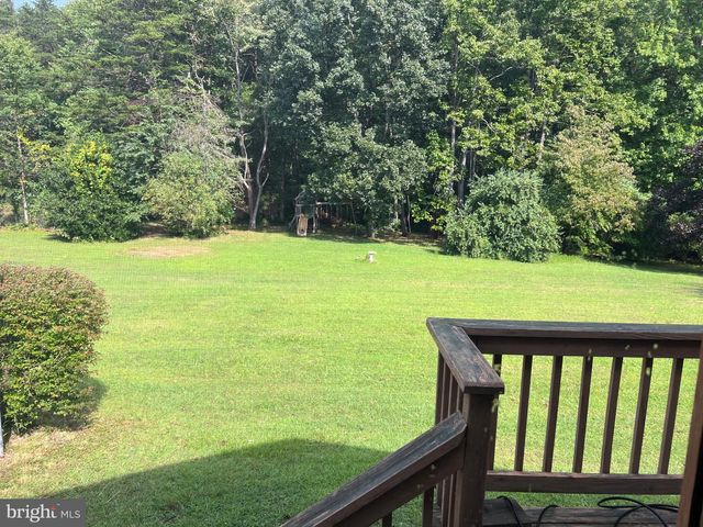 6115 CLIFTON RD, Clifton, VA 20124