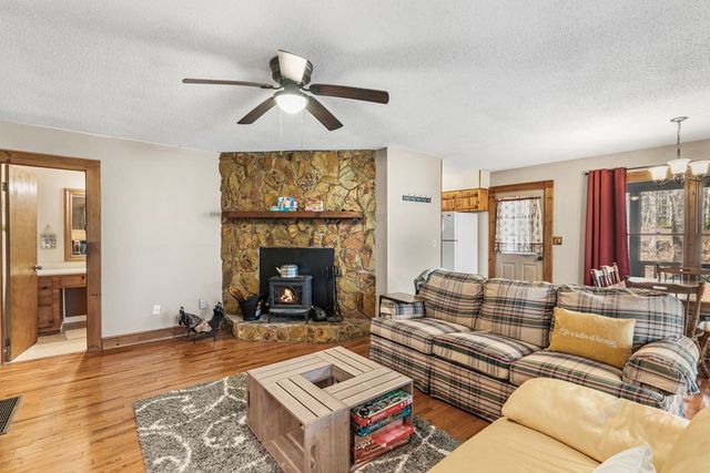 95 Laurel Cove Terrace, Murphy, NC 28906