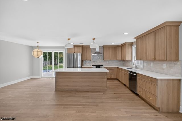 2240 Evergreen Ave, Scotch Plains Twp., NJ 07076