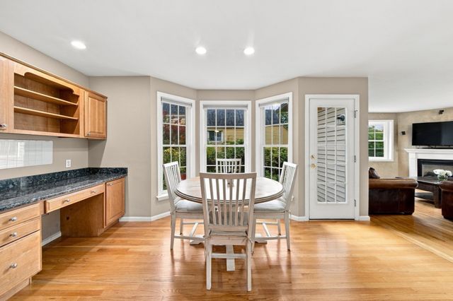 80 Grove St, Hopkinton, MA 01748