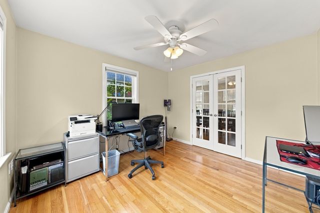 80 Grove St, Hopkinton, MA 01748