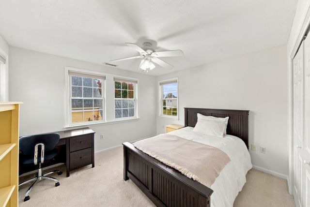80 Grove St, Hopkinton, MA 01748