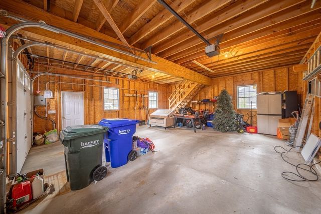 80 Grove St, Hopkinton, MA 01748