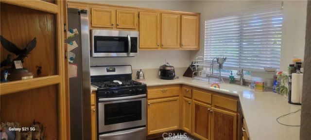648 Essex Way, Banning, CA 92220