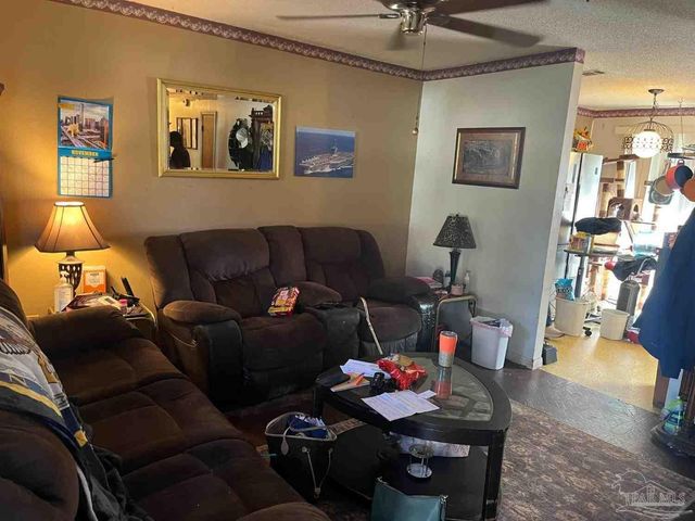 5633 Collinswood Dr, Milton, FL 32583