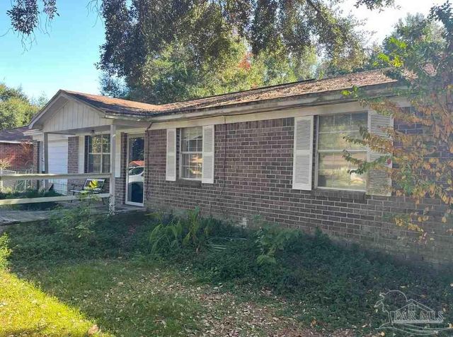 5633 Collinswood Dr, Milton, FL 32583