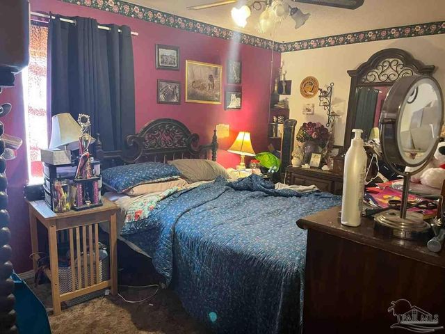 5633 Collinswood Dr, Milton, FL 32583