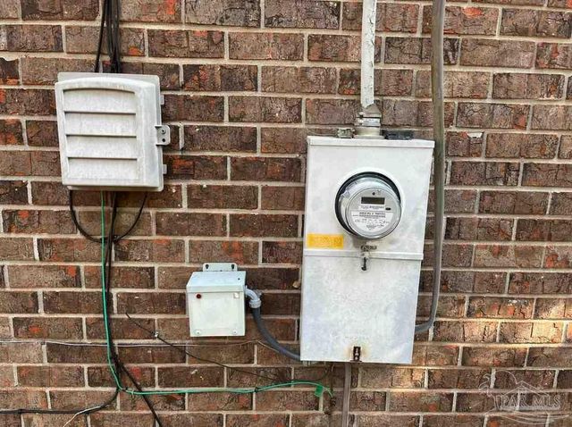 5633 Collinswood Dr, Milton, FL 32583