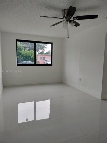 1480 NE 157th St, North Miami Beach, FL 33162
