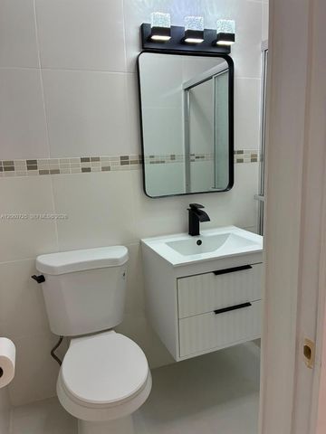 1480 NE 157th St, North Miami Beach, FL 33162