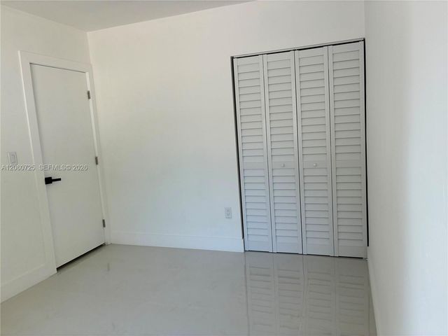 1480 NE 157th St, North Miami Beach, FL 33162