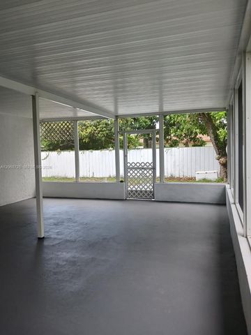 1480 NE 157th St, North Miami Beach, FL 33162