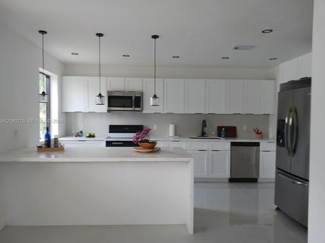 1480 NE 157th St, North Miami Beach, FL 33162